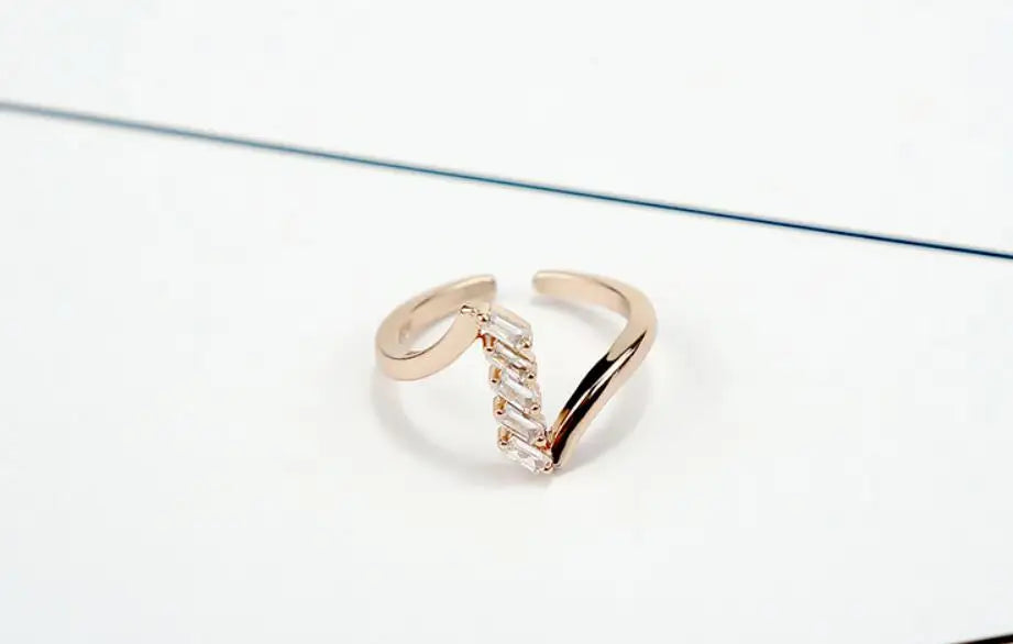 925 Sterling Silver Zircon Adjustable Ring | Women's Cocktail Jewelry detail view