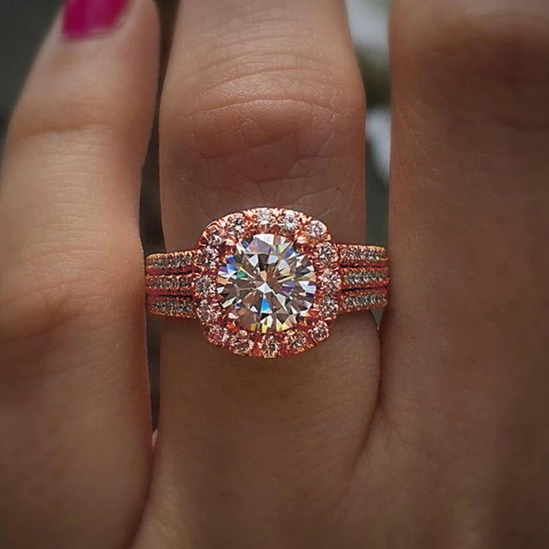 Huitan Trendy Women Rings with Brilliant Cubic Zirconia Luxury Engagement Rings Fashion detail view