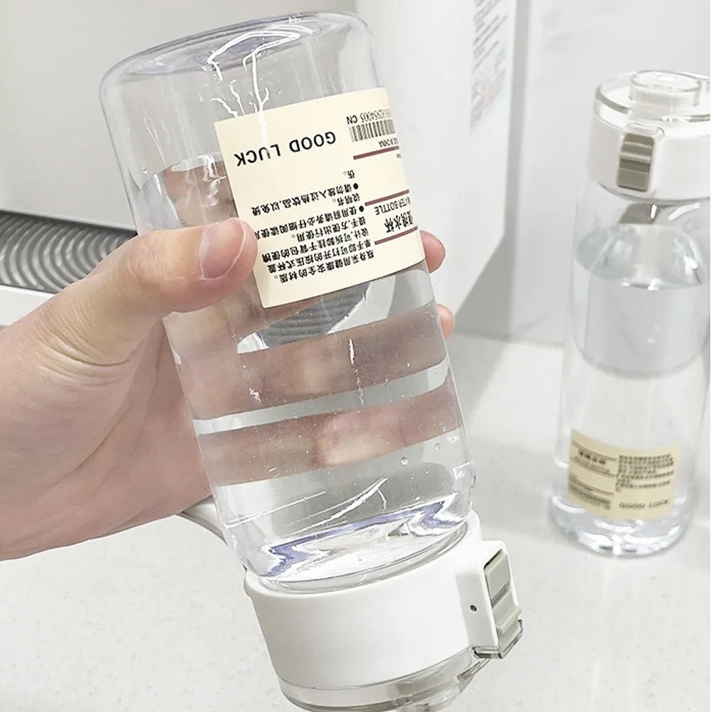 Portable, cute, and minimalist water cup with high temperature resistance, portable, lifestyle view