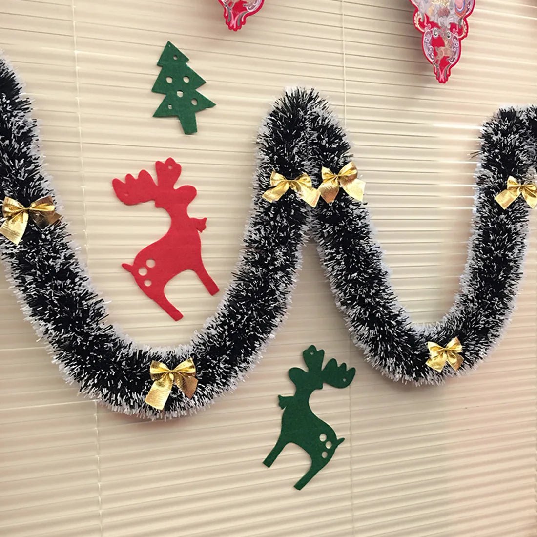 Christmas Garland with Red Bow Tie - Onlytenbucks.com