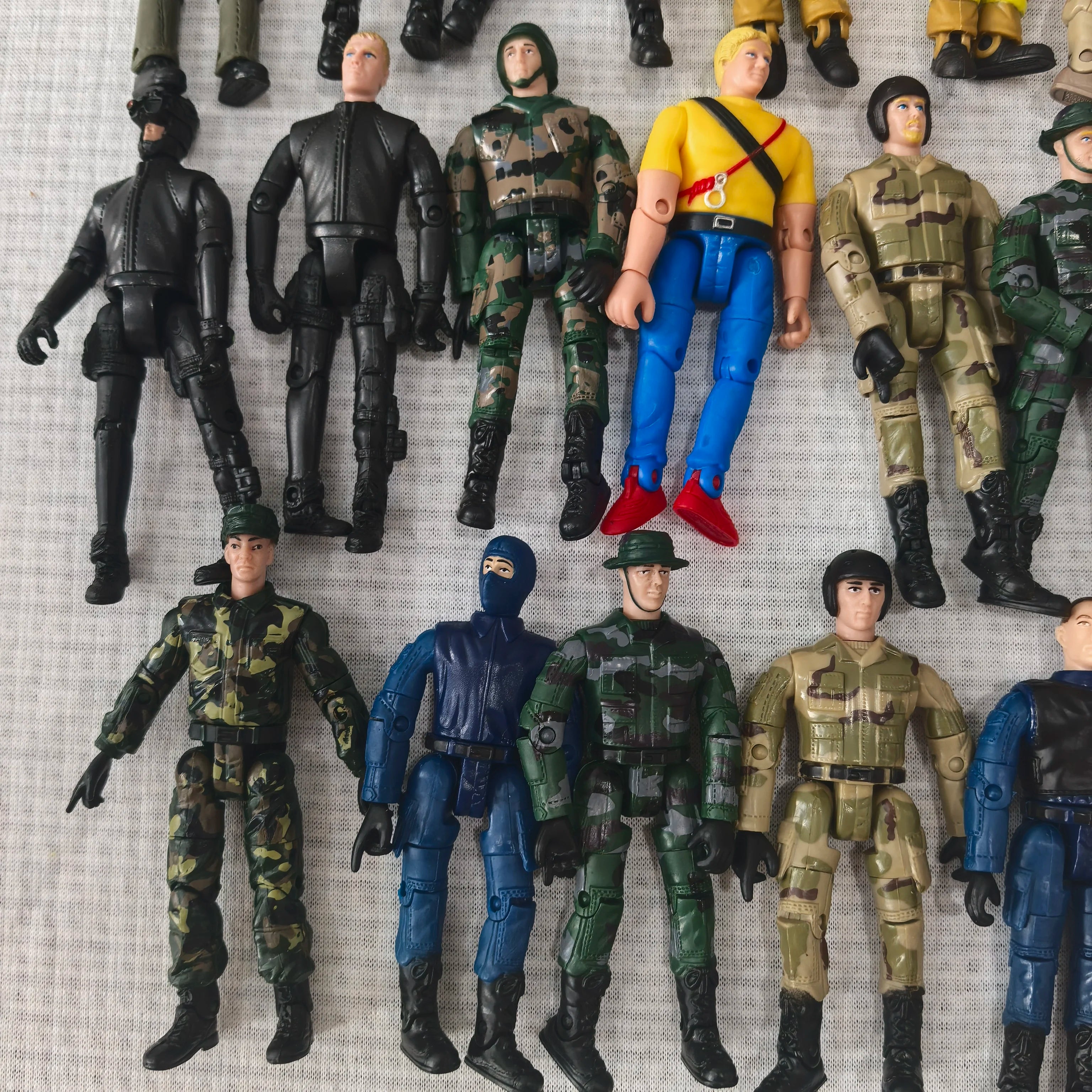 Elite Force Military Action Figures – 5pcs 10cm Soldier Model Set - Onlytenbucks.com