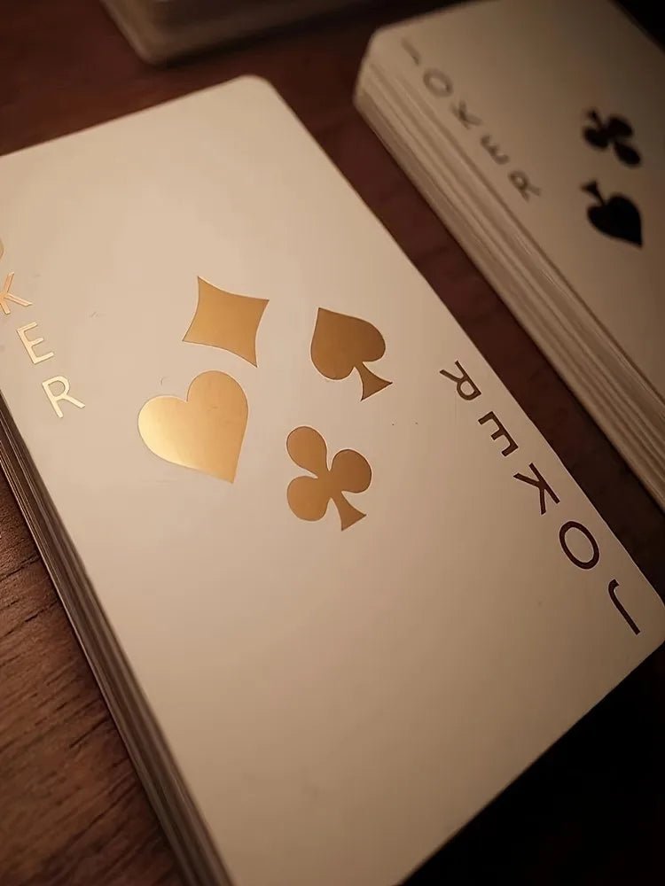 Luminous Poker Set – Glow - in - the - Dark Playing Cards - Onlytenbucks.com