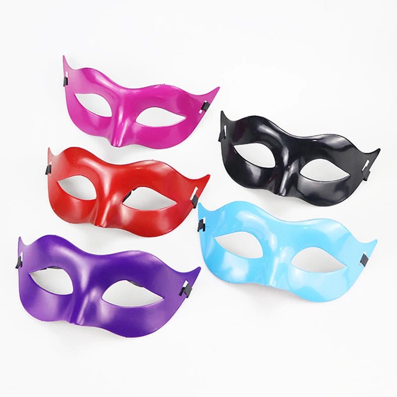 Masquerade Half Face Mask – Elegant Black &amp; White Retro Design - Onlytenbucks.com