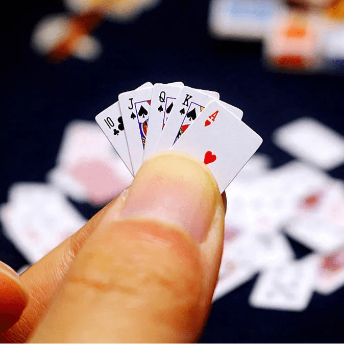 Mini Playing Cards – Funny Travel Poker Game - Onlytenbucks.com