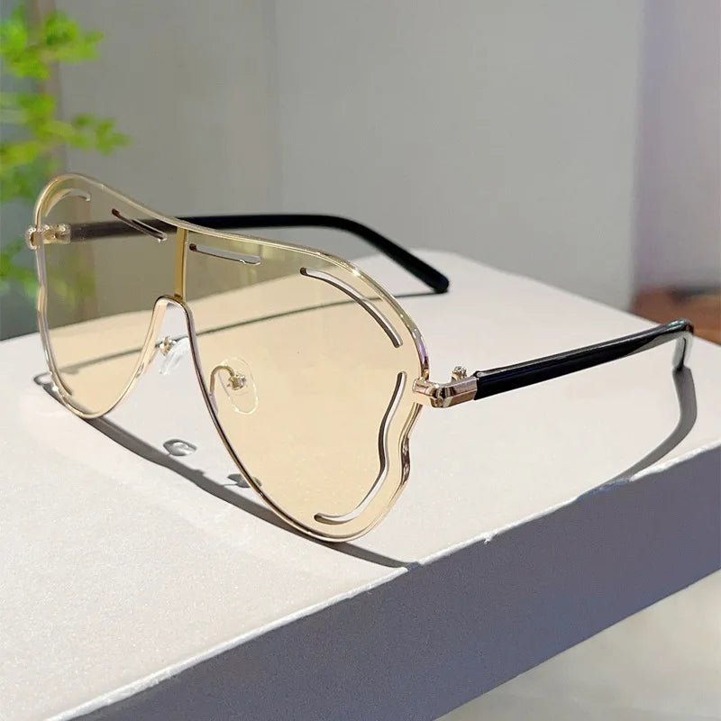 Oversized One - Piece Sunglasses UV400 - Onlytenbucks.com
