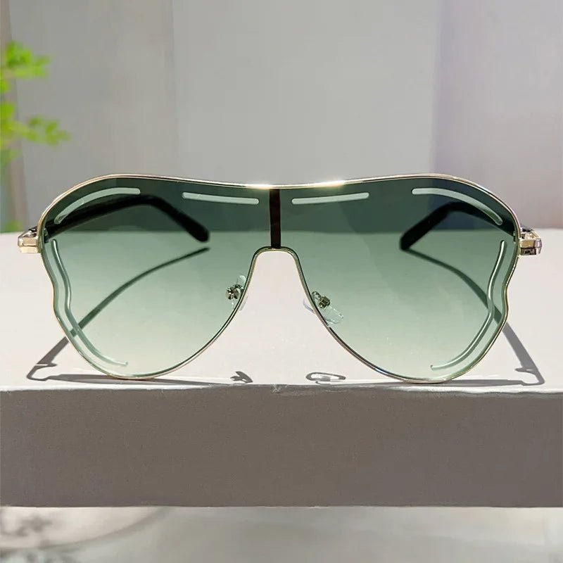 Oversized One - Piece Sunglasses UV400 - Onlytenbucks.com