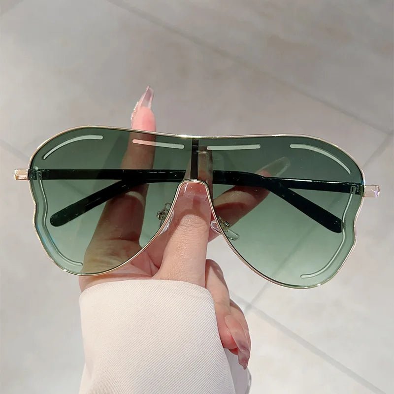 Oversized One - Piece Sunglasses UV400 - Onlytenbucks.com
