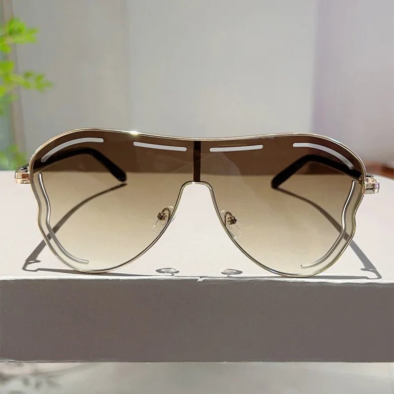 Oversized One - Piece Sunglasses UV400 - Onlytenbucks.com
