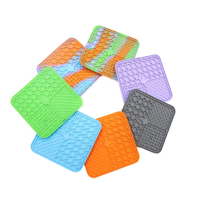 Pet Lick Mat – Silicone Slow Feeder Plate with Suction Cups - Onlytenbucks.com