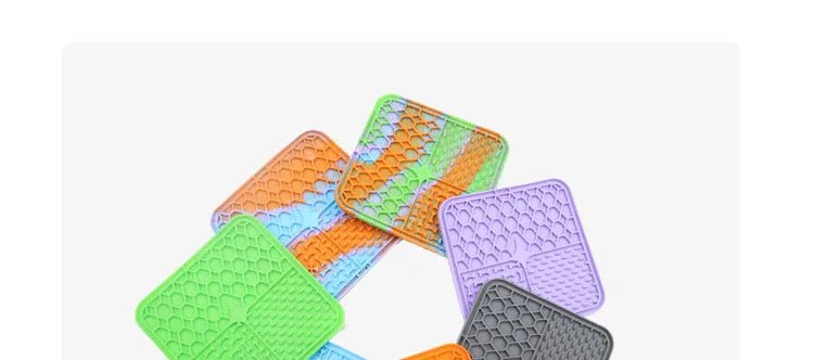 Pet Lick Mat – Silicone Slow Feeder Plate with Suction Cups - Onlytenbucks.com