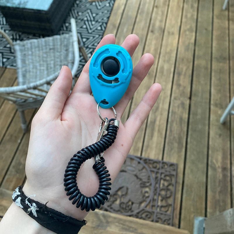 Pet Training Clicker with Adjustable Wrist Strap - Onlytenbucks.com