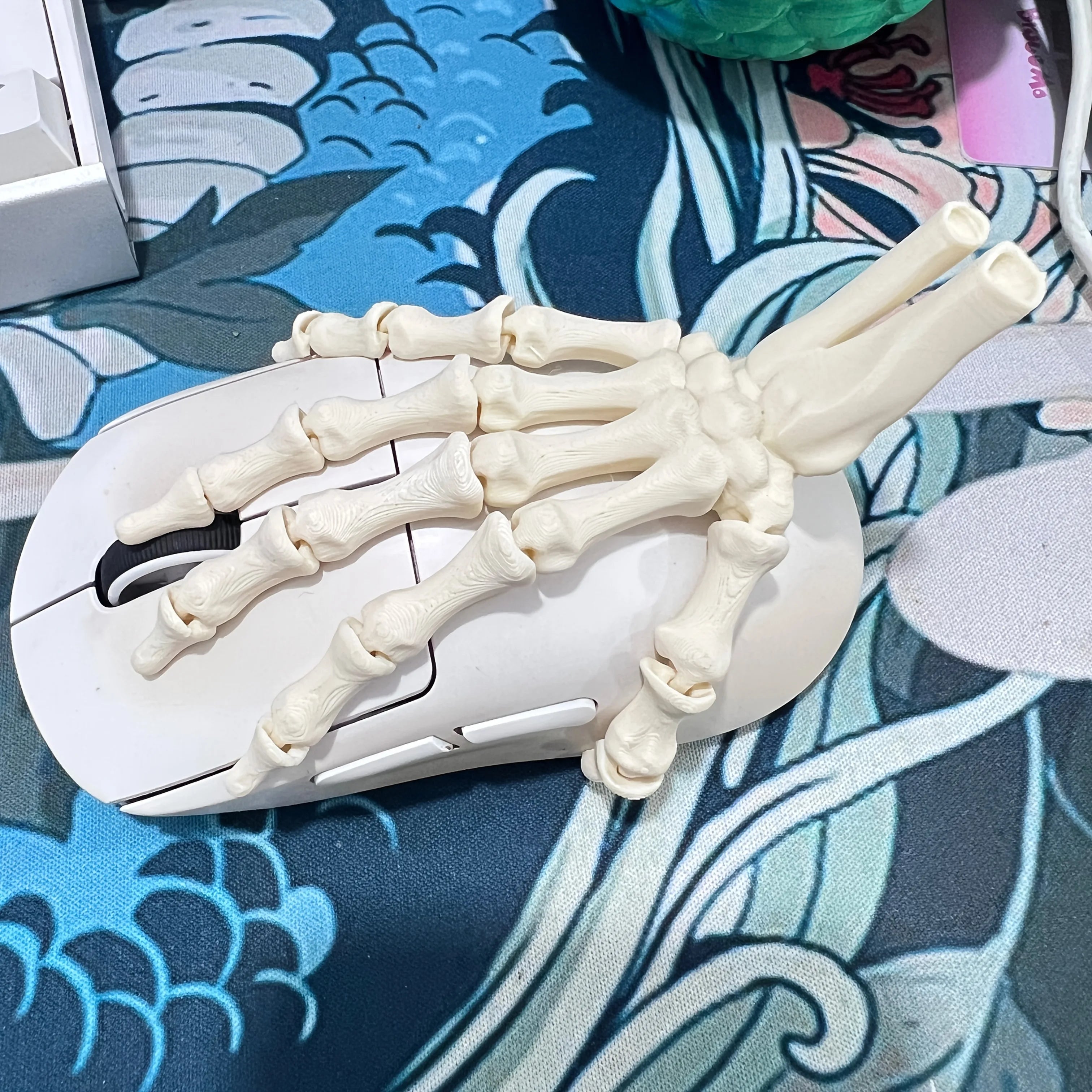 Scary Skull Skeleton Hands – Halloween Party Props - Onlytenbucks.com