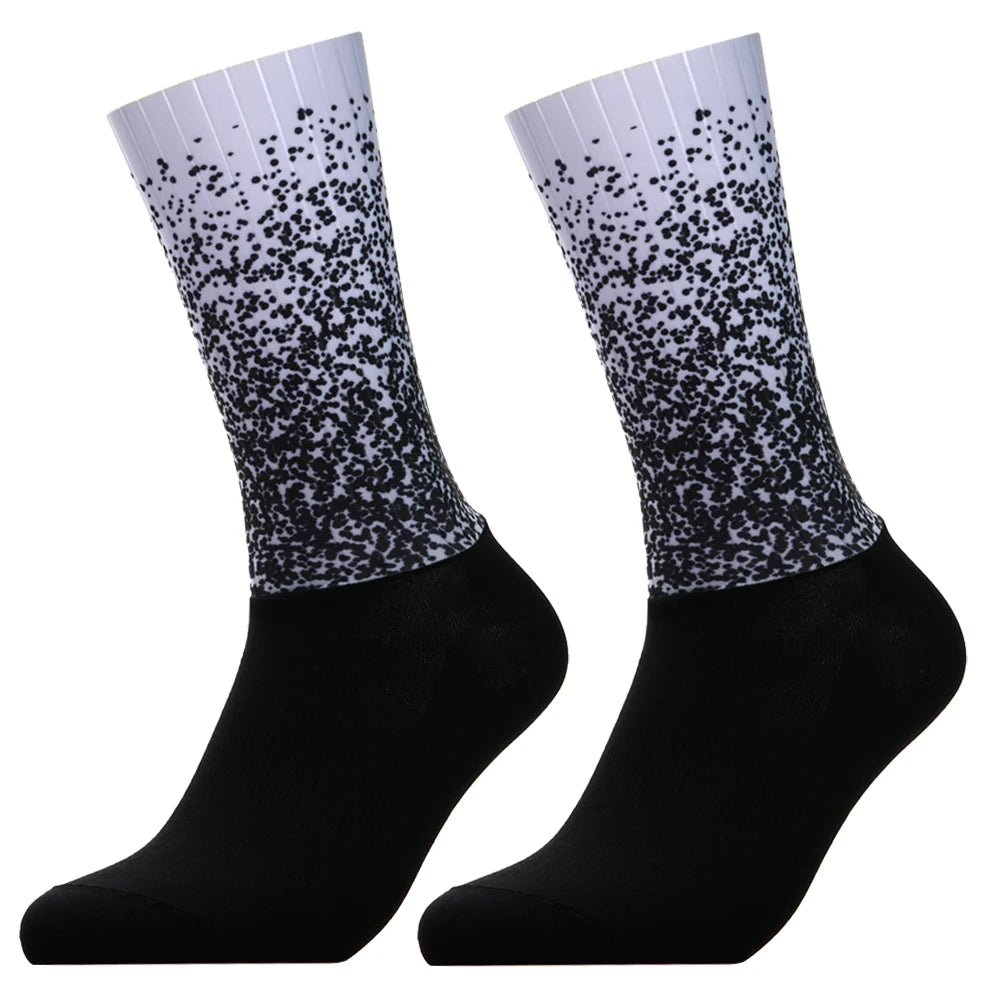Unisex Anti - Slip Aero Cycling Socks – Silicone - Striped Knee - High Sports Socks - Onlytenbucks.com