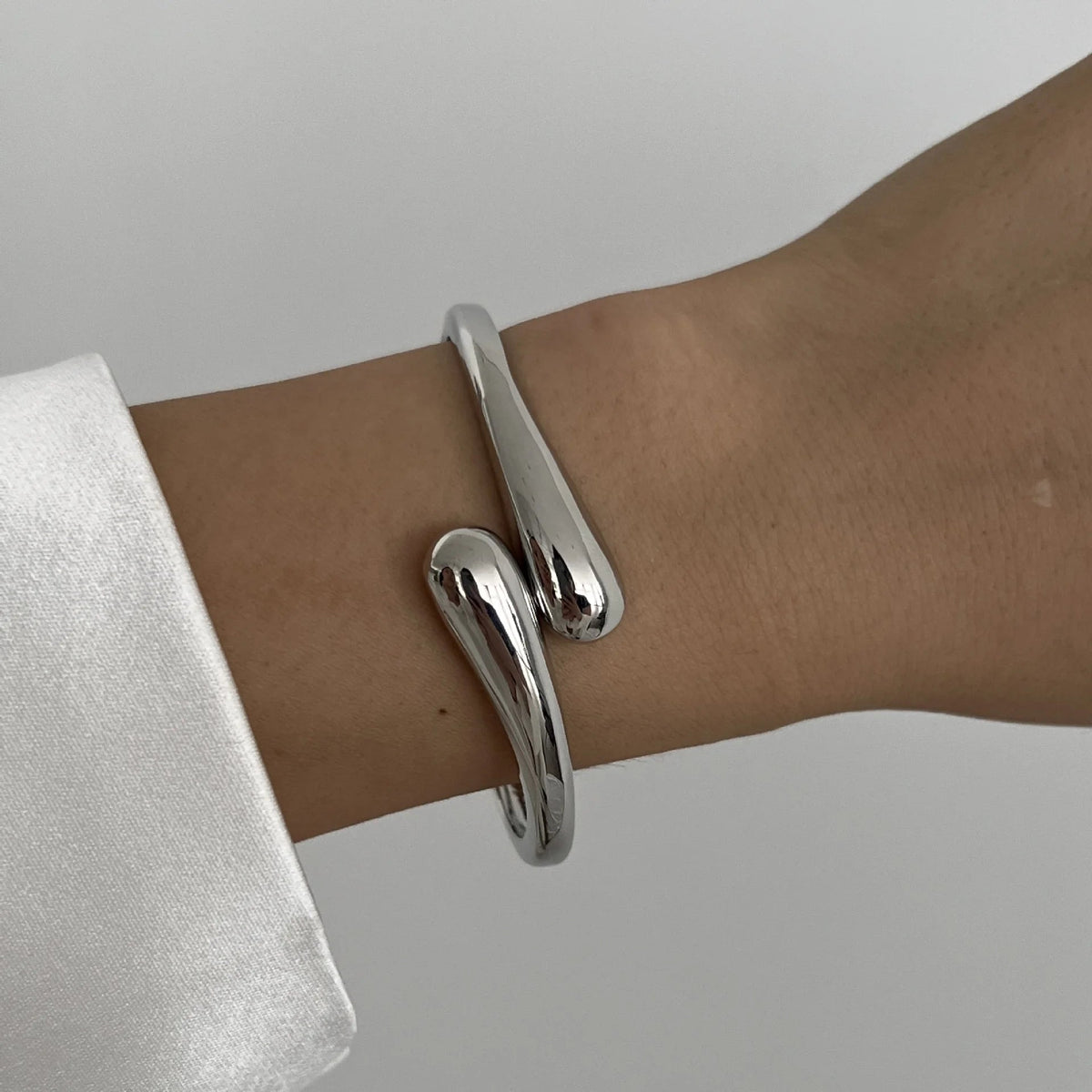 Vintage Punk Quartz Cuff Bangles - Onlytenbucks.com