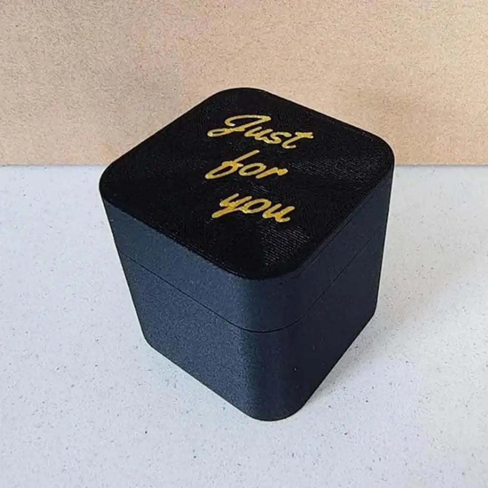 Wooden Spider Prank Box – Surprise Insect Joke - Onlytenbucks.com