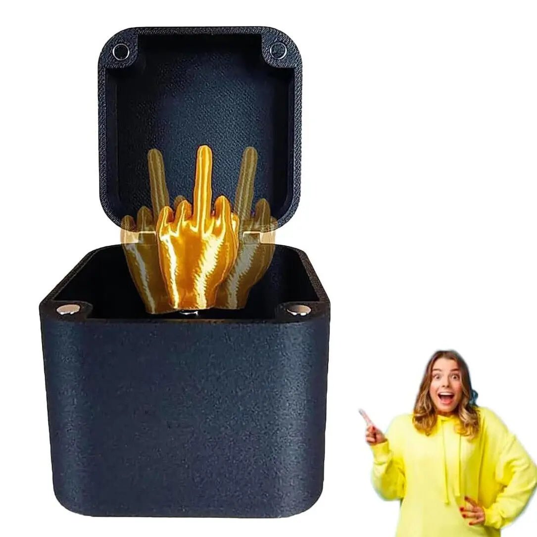 Wooden Spider Prank Box – Surprise Insect Joke - Onlytenbucks.com